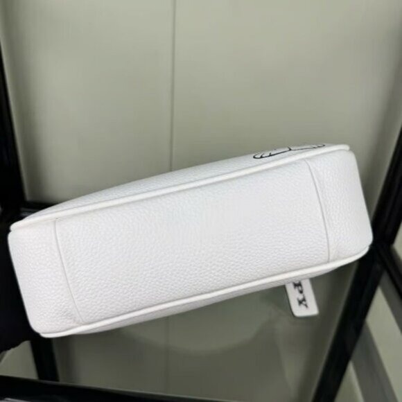 NWT Coach X Peanuts Teri Shoulder Bag With Snoopy - Picture 7 of 7